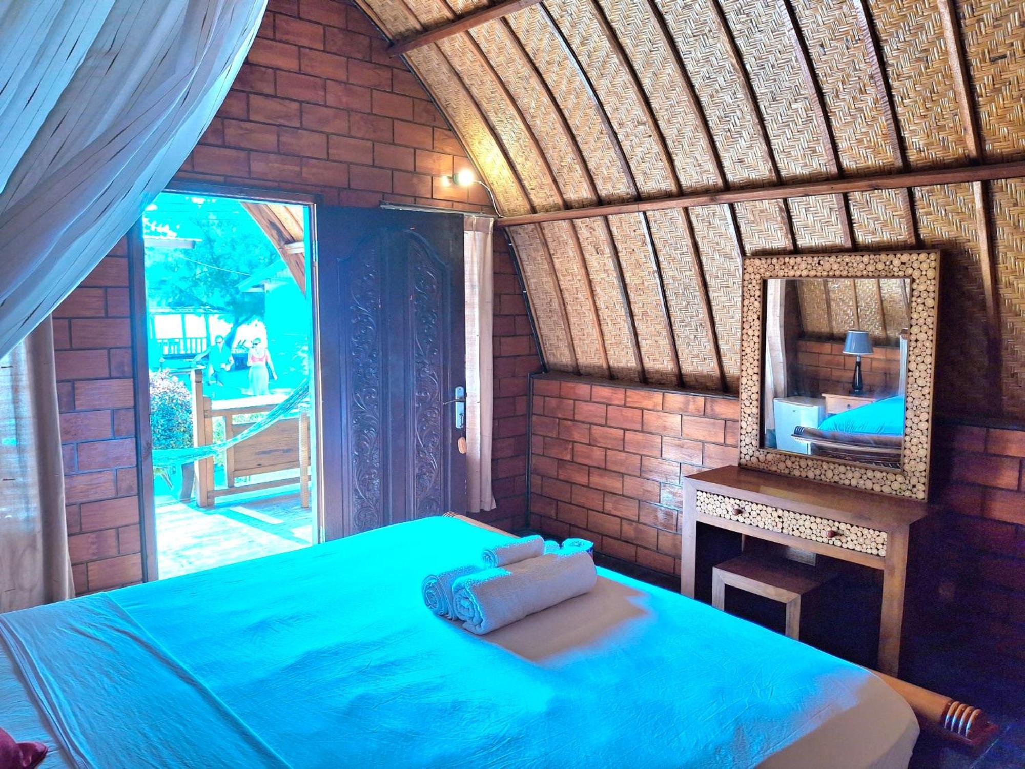 Gusung Indah Bungalow Gili Air Esterno foto